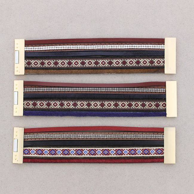 ETHNIC MAGNET BRACELET
