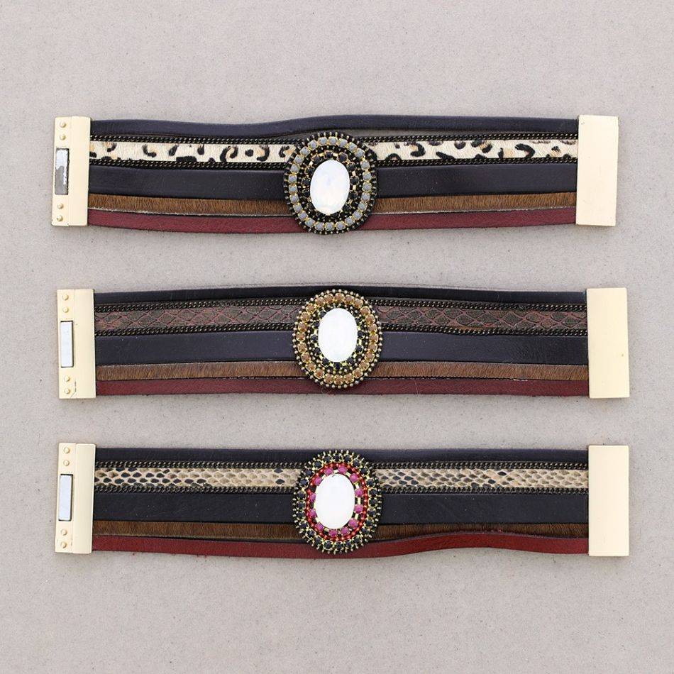 ETHNIC MAGNET BRACELET