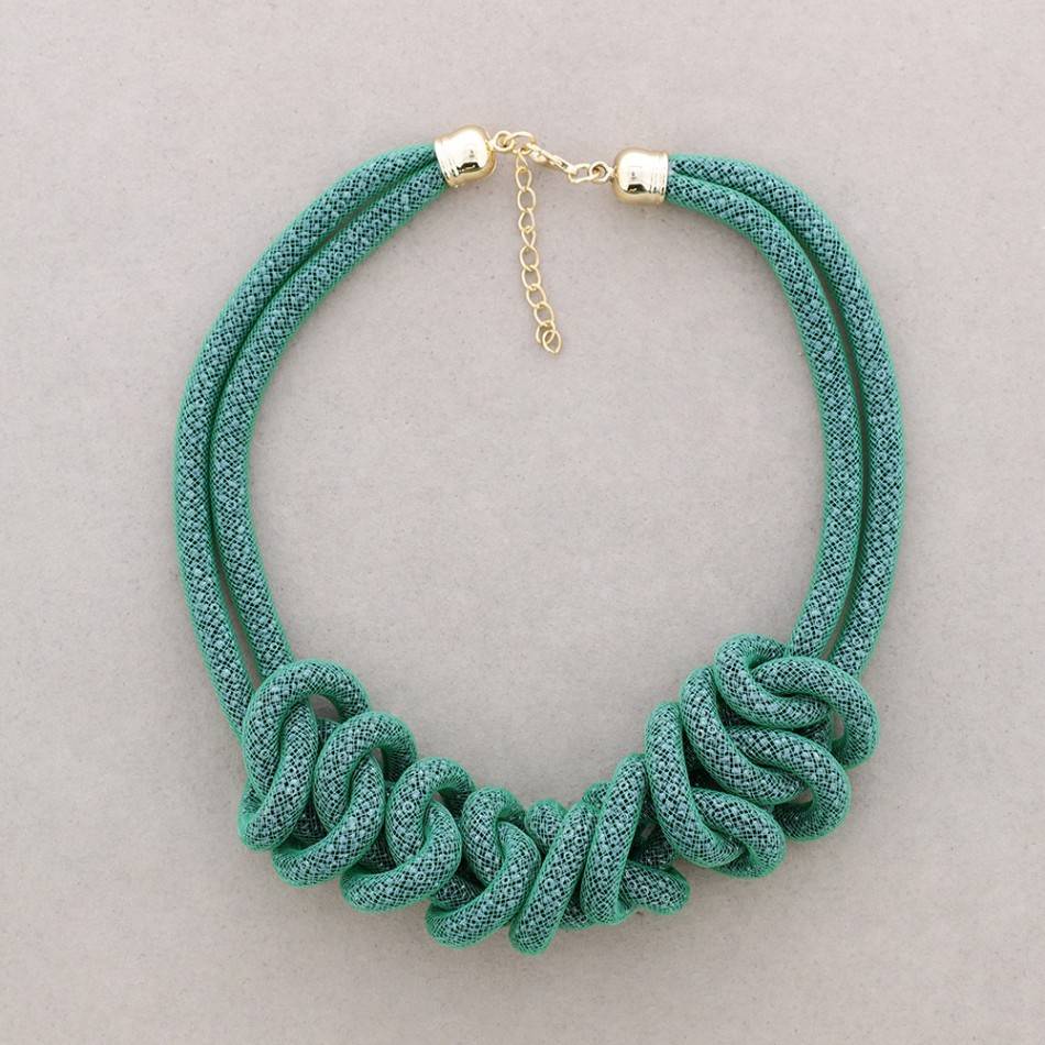 FILLED TUBES KNOT SHORT NECKLACE