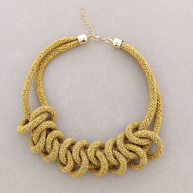 FILLED TUBES KNOT SHORT NECKLACE