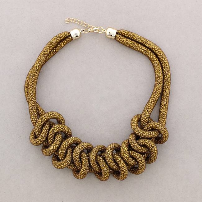 FILLED TUBES KNOT SHORT NECKLACE