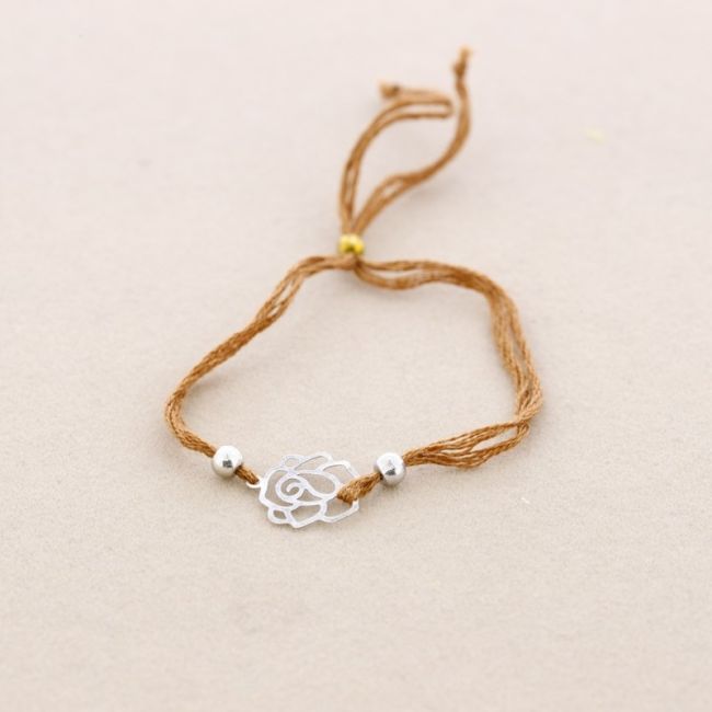 BEADS THREAD BRACELET