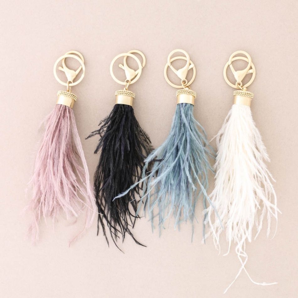 FEATHERS PENDANT KEYCHAIN