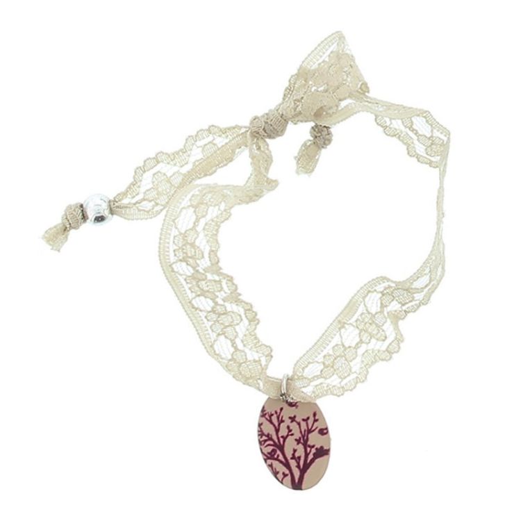 HANGING LACE BRACELET. PRINT 2