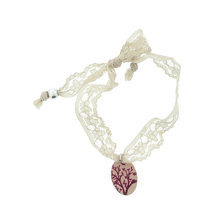 HANGING LACE BRACELET. PRINT