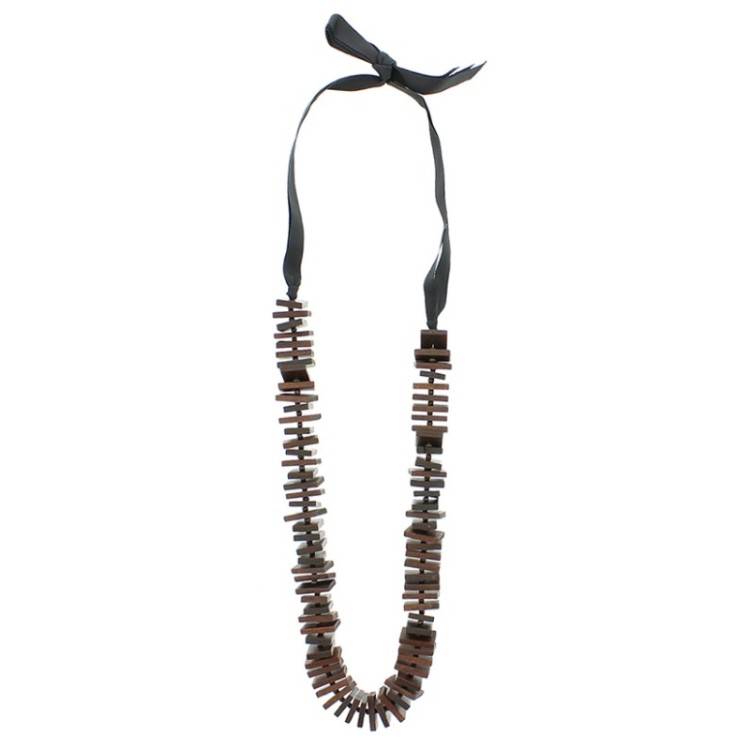 COLLAR LARGO CUENTAS MADERA 2