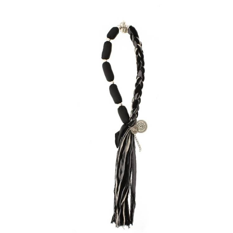 COLLAR LARGO TELA METAL 2