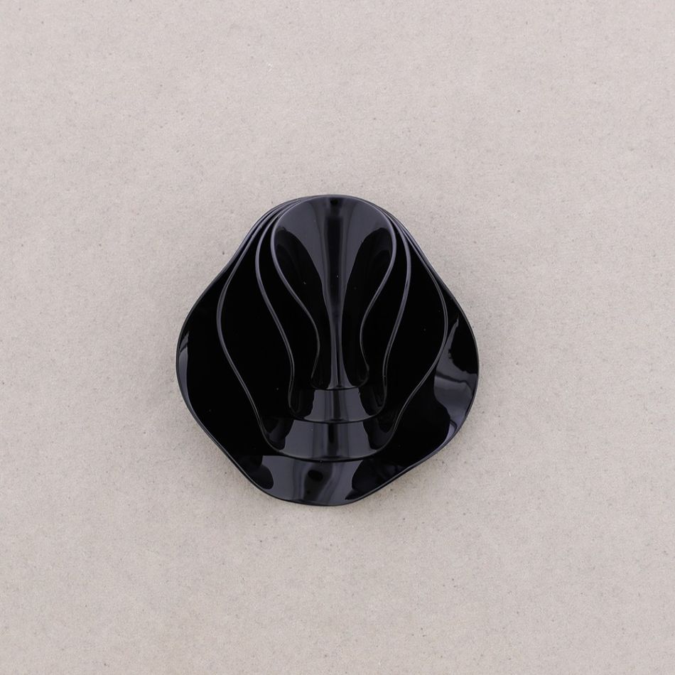 RESIN LAYERED BROOCH