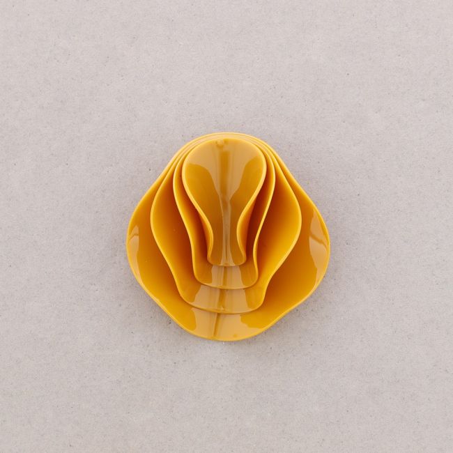 BROCHE RESINA CAPAS