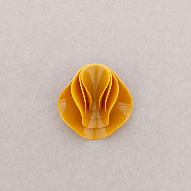 BROCHE RESINA CAPAS