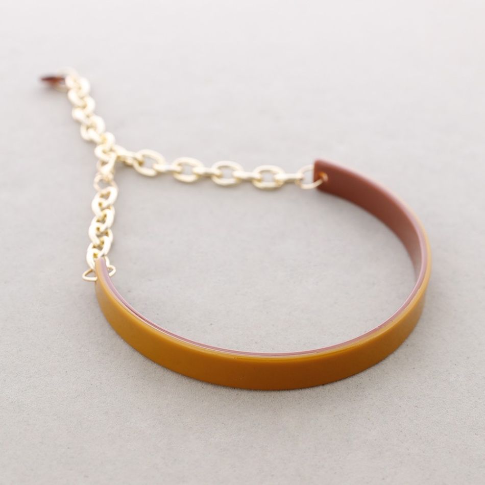 TWO-TONE RESIN CHOKER