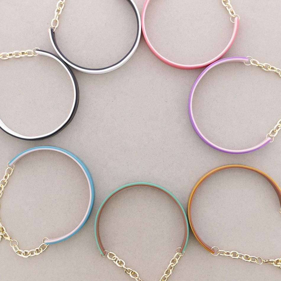 TWO-TONE RESIN CHOKER