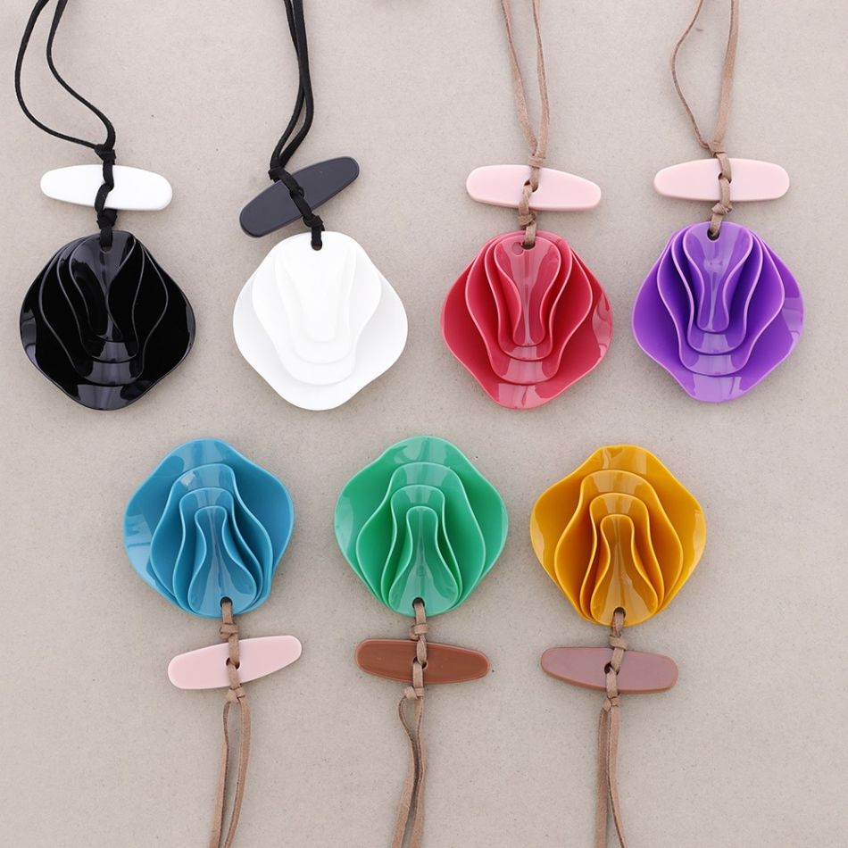 LONG NECKLACE PENDANT RESIN MEDALLION LAYERS