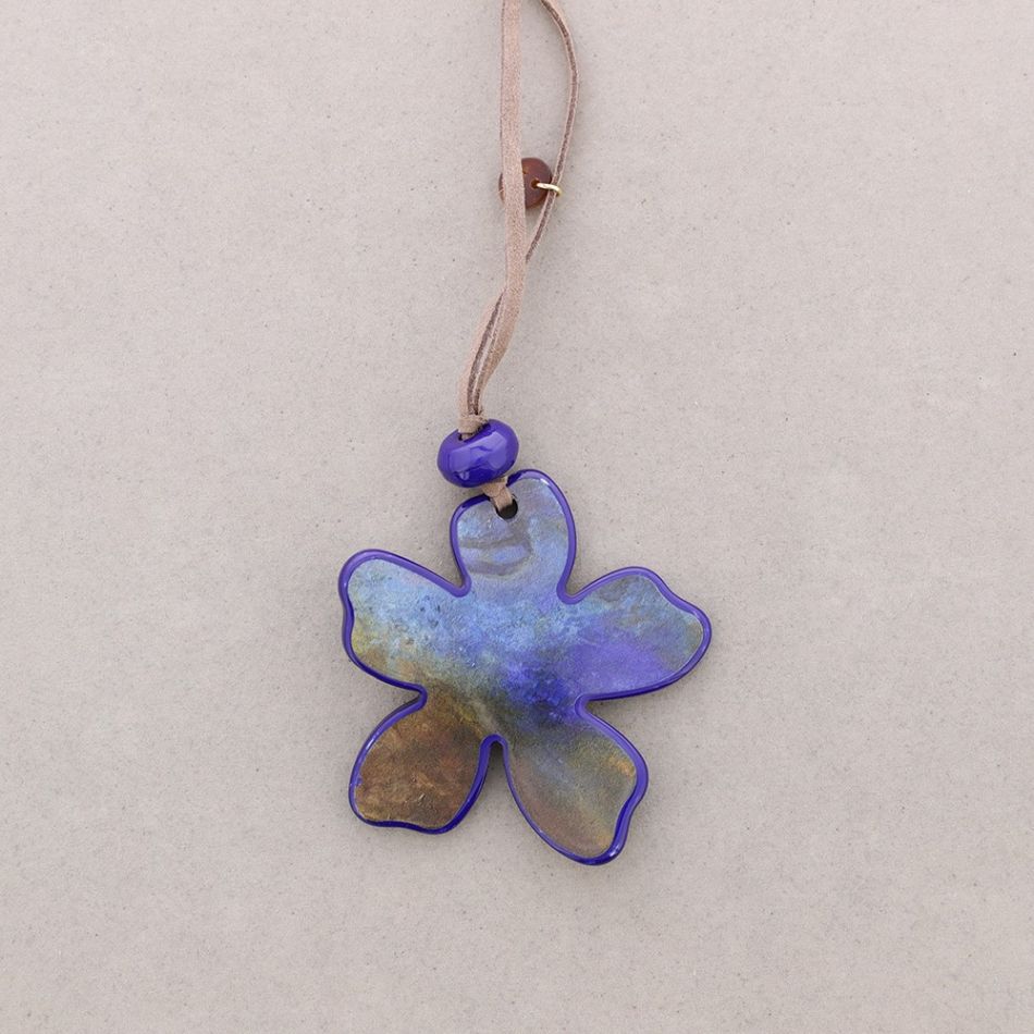 PRINTED RESIN FLOWER PENDANT LONG NECKLACE