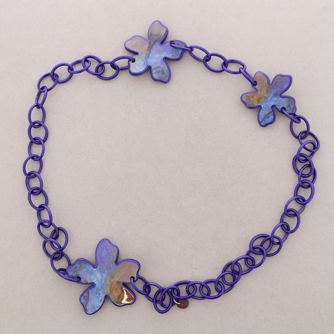 COLLAR LARGO ESLABONES RESINA FLORES