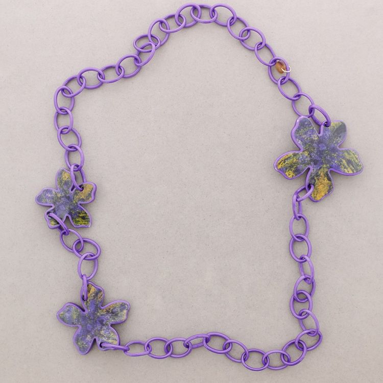 LONG RESIN FLOWERS LINK NECKLACE 2
