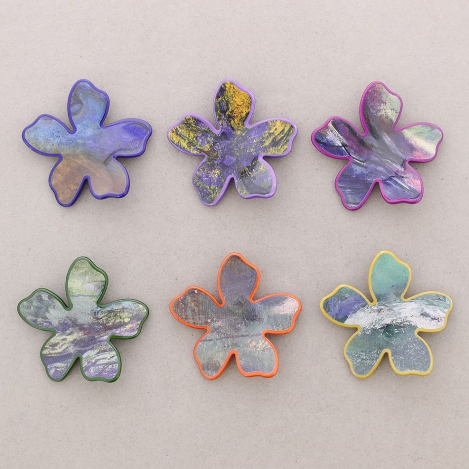 PRINTED RESIN FLOWER BROOCH