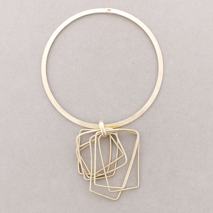 METAL SQUARE PENDANT SHORT NECKLACE