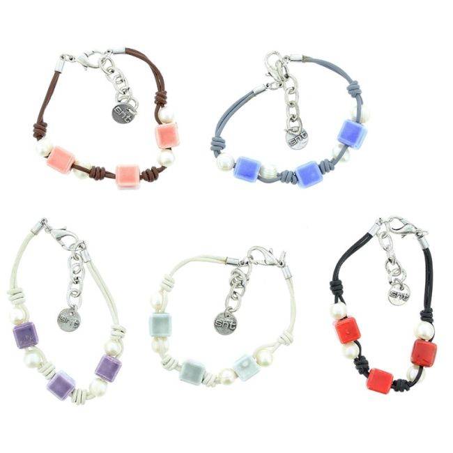 PULSERA CUERO CUENTAS METAL CERÁMICA