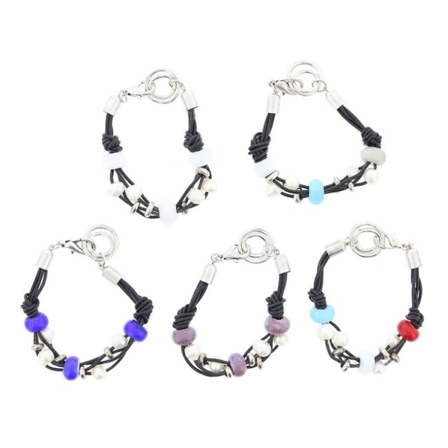 LEATHER BRACELET WITH METAL AND CRYSTAL BEADS