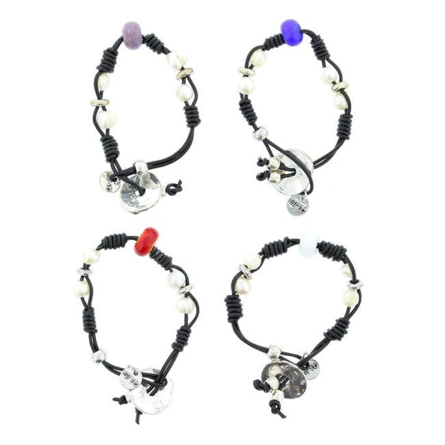 LEATHER BRACELET METAL BEADS PEARLS CULTIVATION.