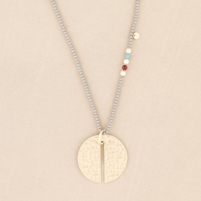 LONG CRYSTAL NECKLACE METAL MEDL PENDANT