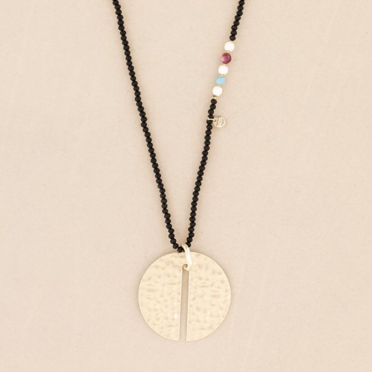 COLLAR LARGO CRISTALES COLGANTE MEDLLA METAL 2