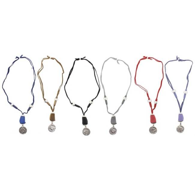 COLLAR LARGO CUENTAS METAL RESINA