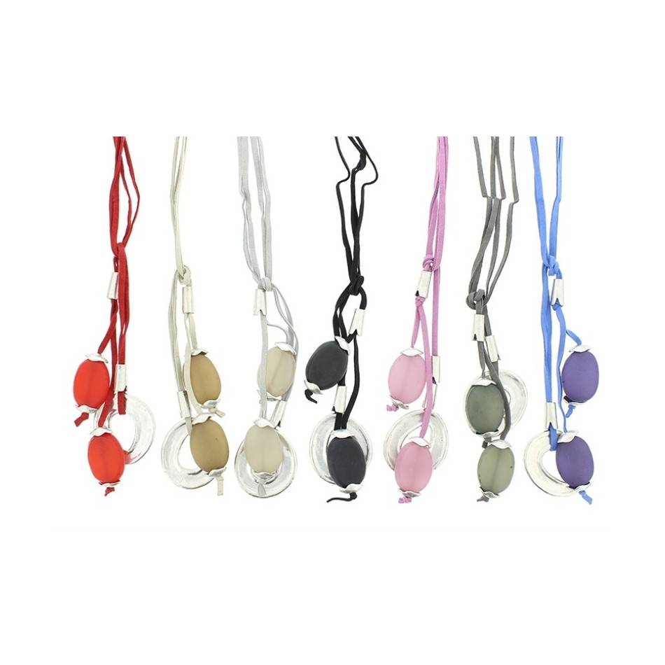 COLLAR LARGO CUENTAS METAL RESINA