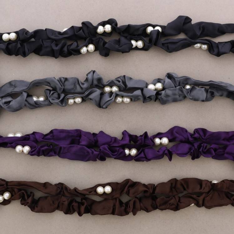 LONG SATIN PEARL NECKLACE 2