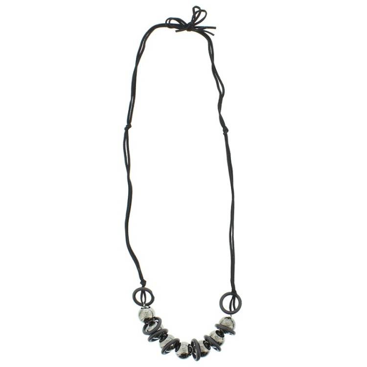 COLLAR LARGO ANTELINA PERLAS METALICAS