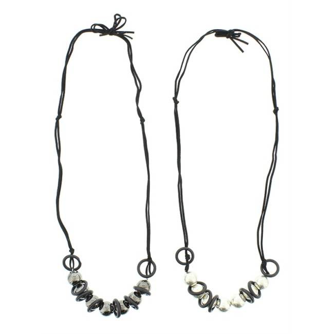 COLLAR LARGO ANTELINA PERLAS METALICAS
