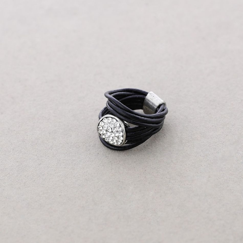 LEATHER METAL CRYSTALS RING