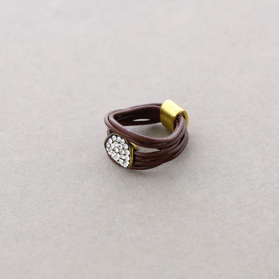LEATHER METAL CRYSTALS RING