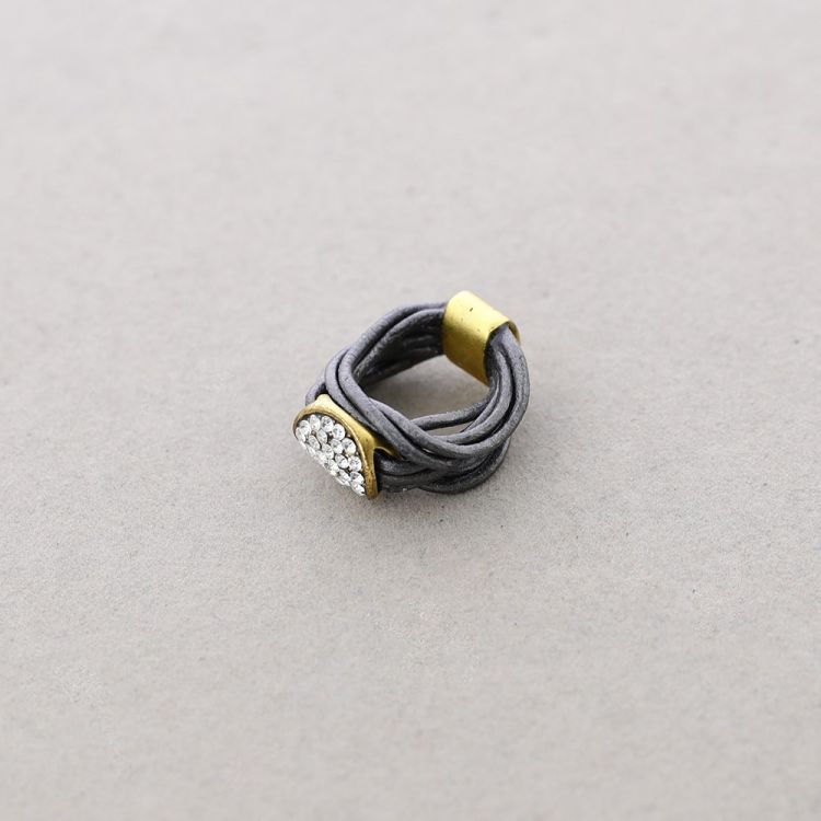 ANILLO CUERO METAL CRISTALES 2
