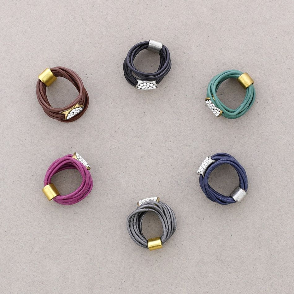 LEATHER METAL CRYSTALS RING