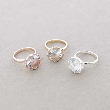 CRYSTAL METAL RING Assorted sizes