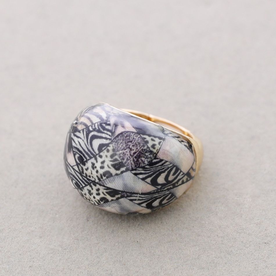 ENAMEL METAL STAMPED RING