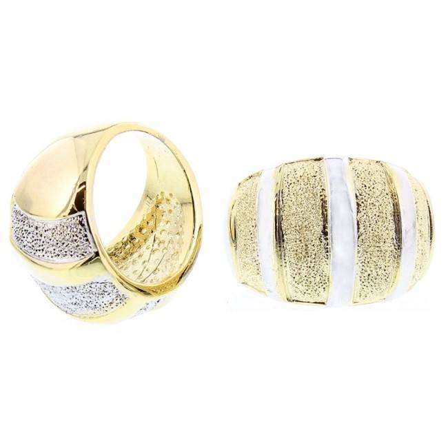 TWO-TONE METAL RING