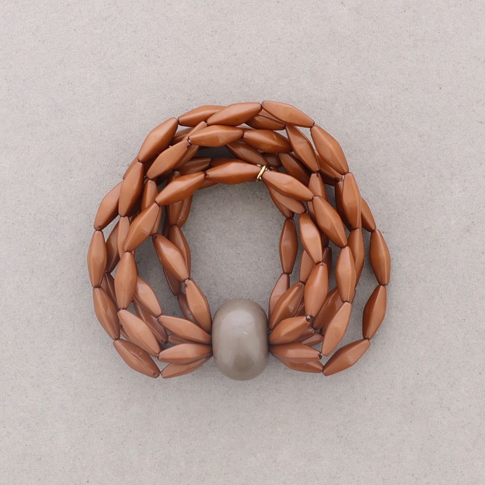 ELASTIC BRACELET WITH RESIN BEADS
