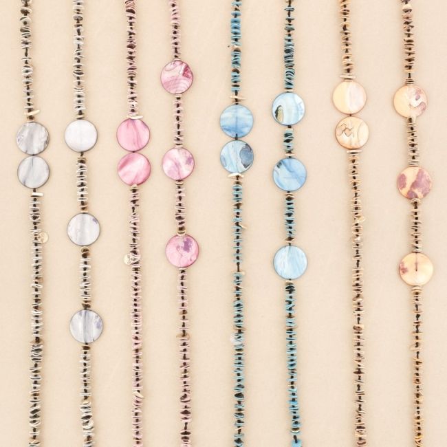 METAL NACRE BEADS LONG NECKLACE
