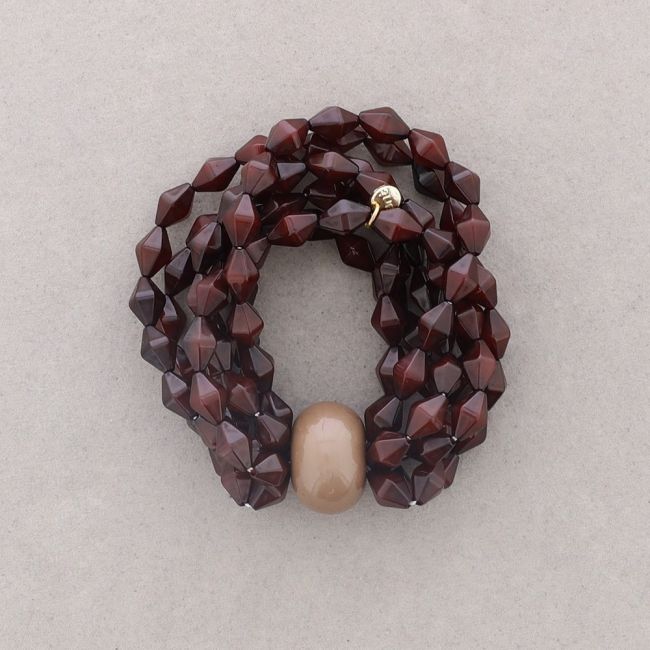 ELASTIC BRACELET WITH RESIN BEADS