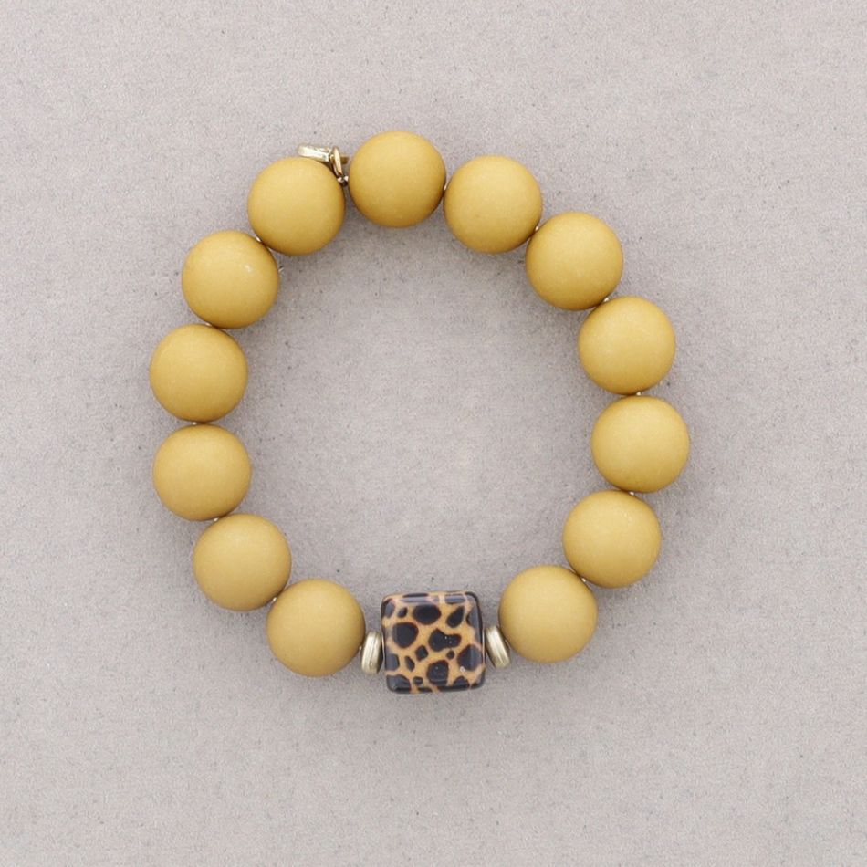 ELASTIC BRACELET WITH RESIN BEADS