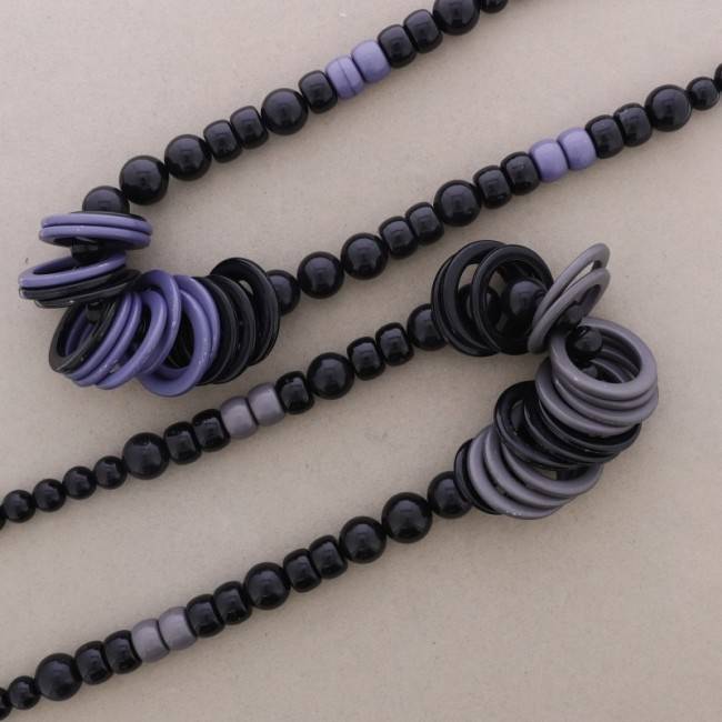 LONG NECKLACE WITH BALLS AND WASHERS