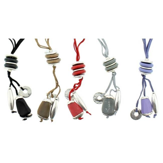 COLLAR LARGO ANTELINA CUENTAS METAL RESINA