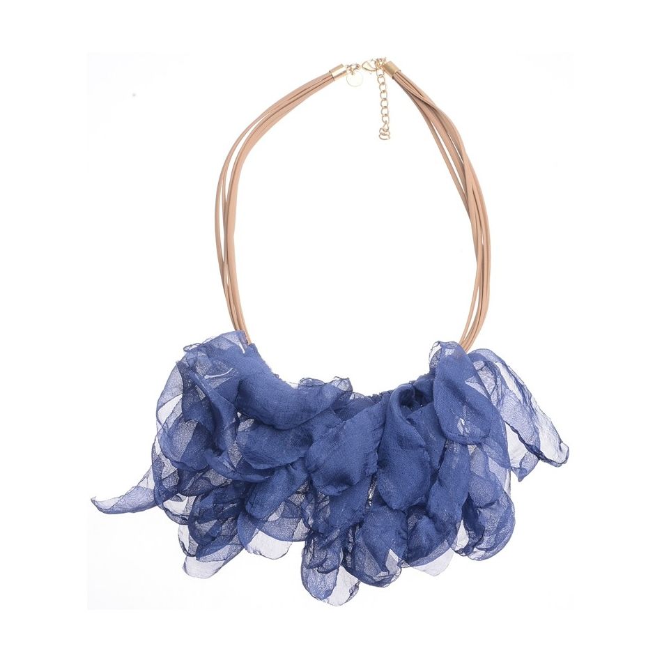 FABRIC LEAVES PENDANT SHORT NECKLACE
