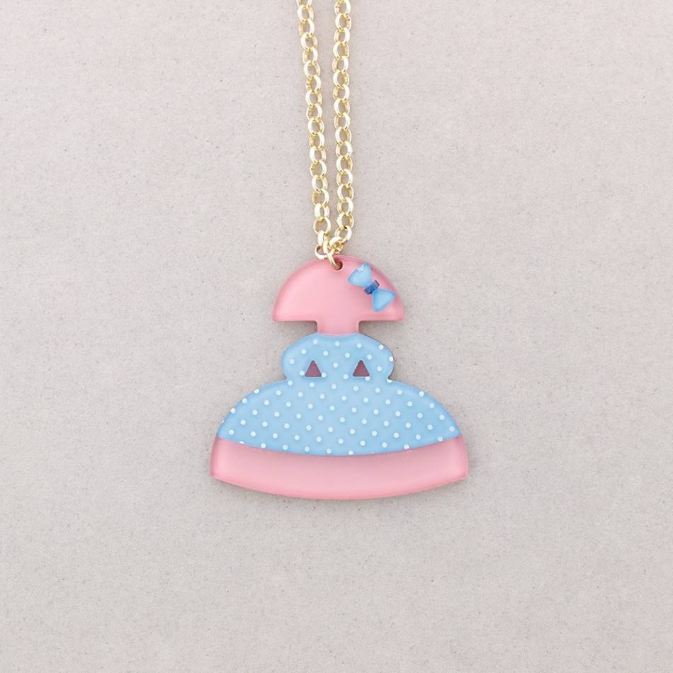 LONG PENDANT NECKLACE RESIN