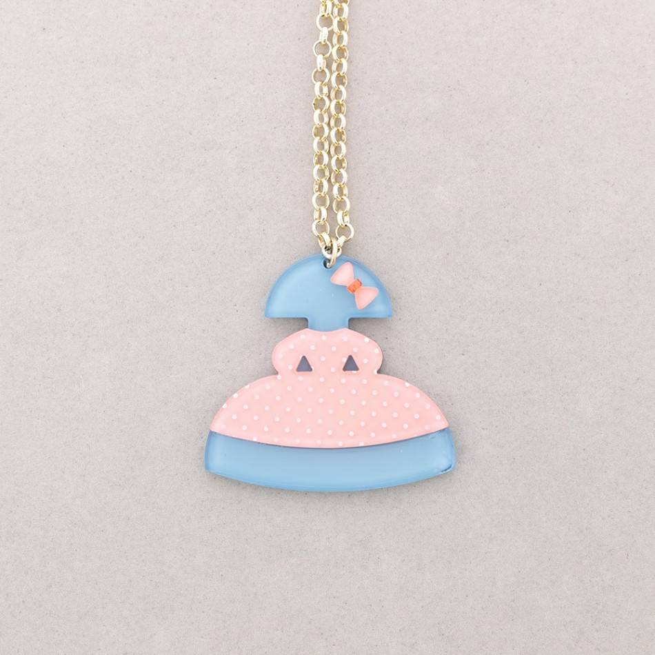 LONG PENDANT NECKLACE RESIN