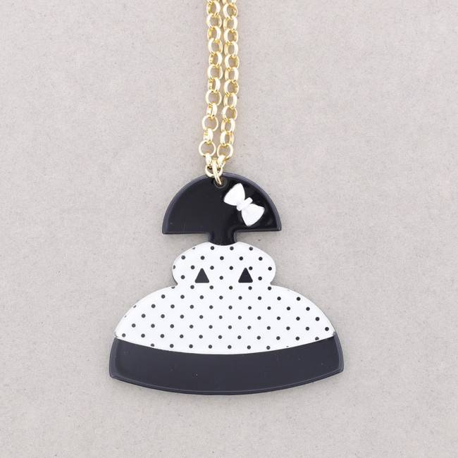 LONG PENDANT NECKLACE RESIN