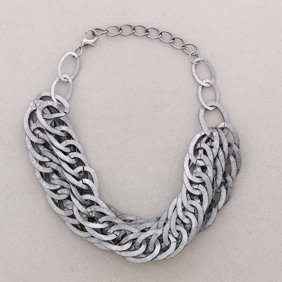 TRIPLE LINK SHORT NECKLACE
